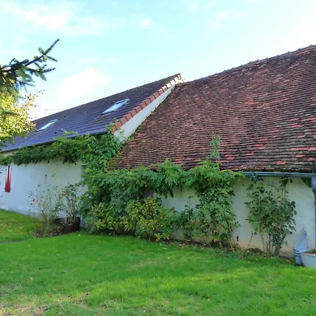 Holiday home Maison Renovee A Avec Grand Jardin Et Animaux Admis - Fr-1-489-221 Franchesse