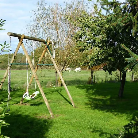 Maison Renovee A Avec Grand Jardin Et Animaux Admis - Fr-1-489-221 Holiday home