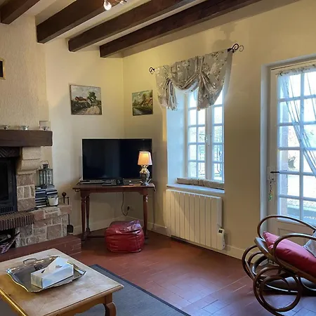 Maison Renovee Avec Jardin Clos Et Animaux Acceptes - Fr-1-489-221 * Franchesse